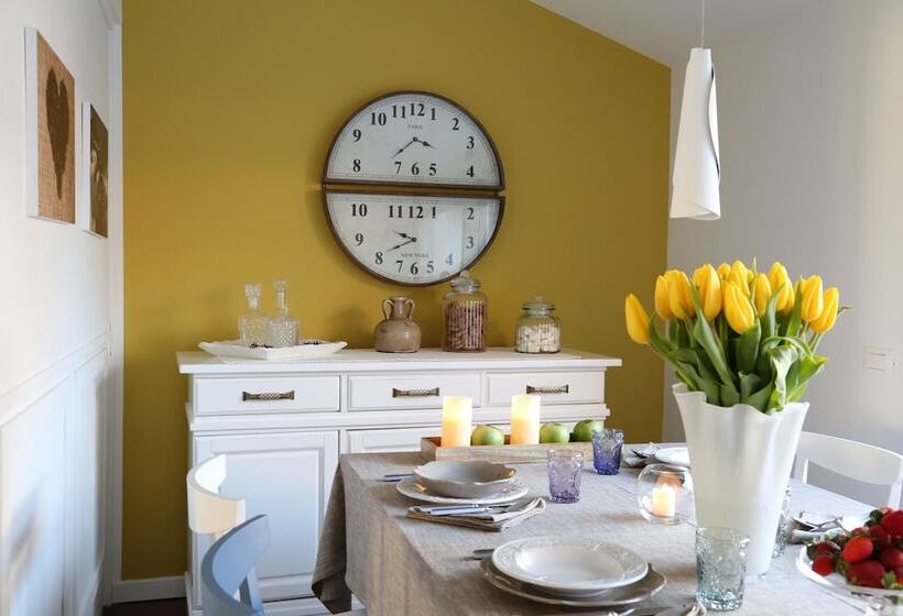 پانسیون Bergamo Exclusive Holiday Home