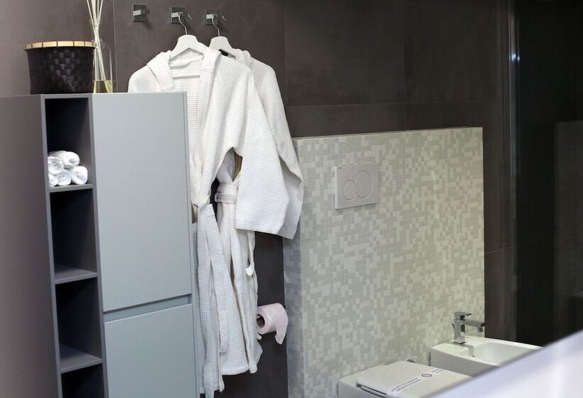 پانسیون Bergamo Exclusive Holiday Home