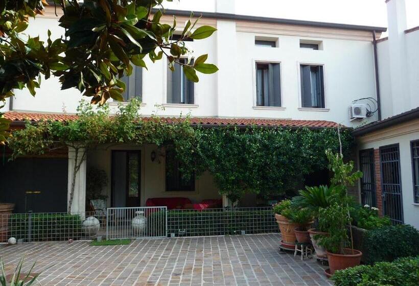 ペンション Casa Stefy