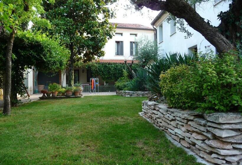 ペンション Casa Stefy