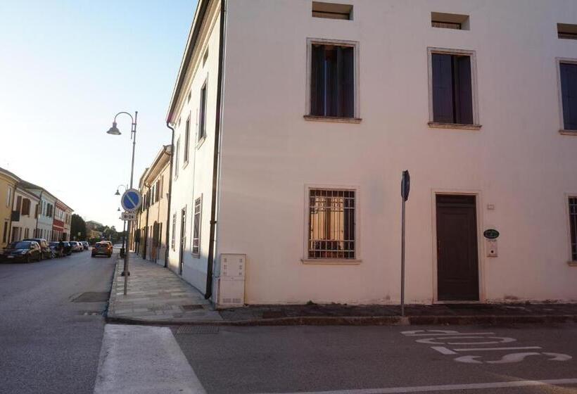 ペンション Casa Stefy