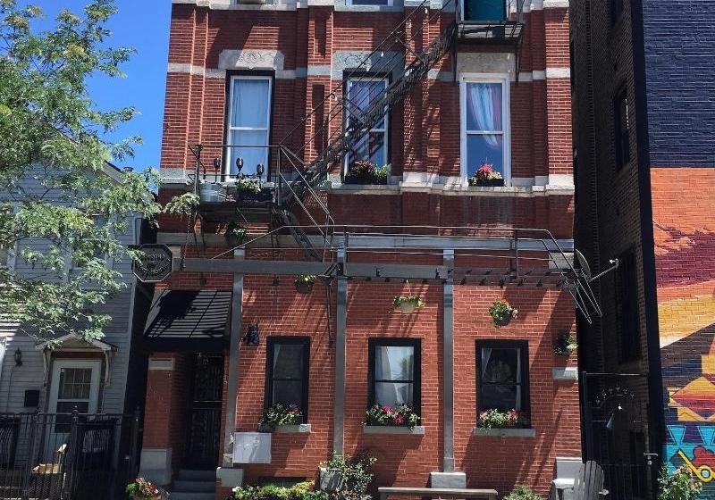 بنسيون Pilsen Roadhouse