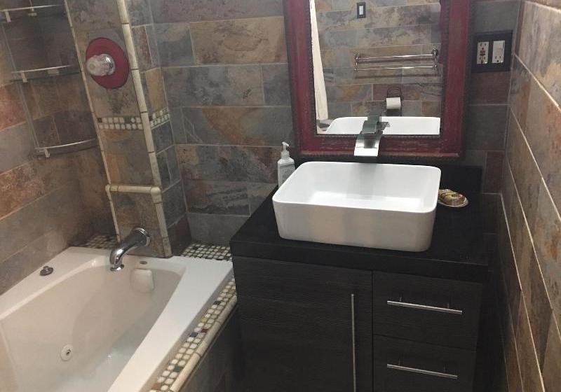 بنسيون Pilsen Roadhouse