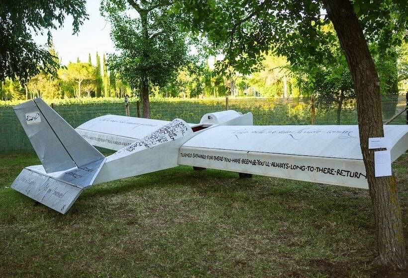 Tuscany Working Hostel