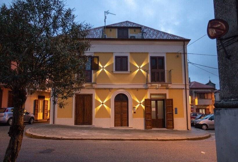 住宿加早餐  Albagio