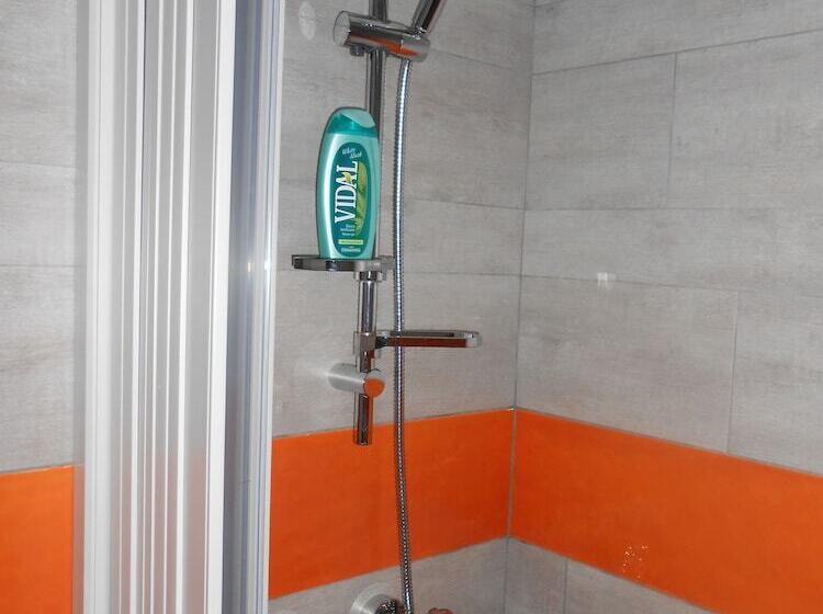 تختخواب و صبحانه Alma Salento