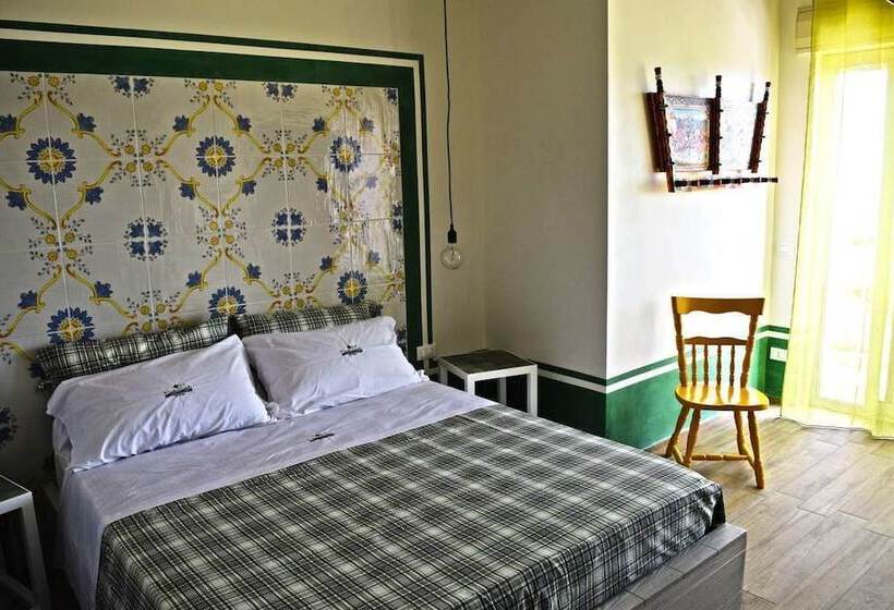 تختخواب و صبحانه Bella Villa