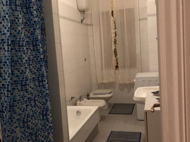 تختخواب و صبحانه Gabbiano Bianco