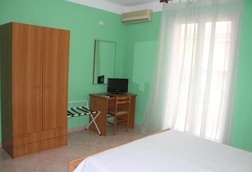 ベッドアンドブレックファースト Garden House