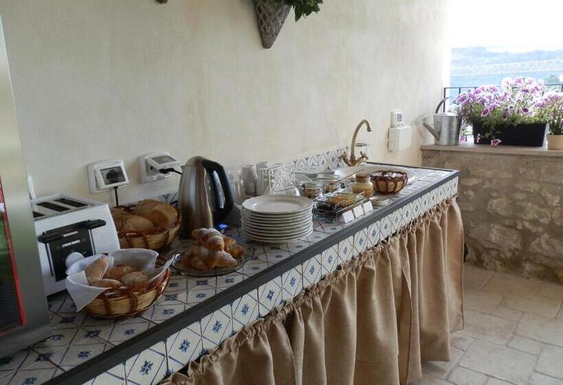 تختخواب و صبحانه La Casa Del Gelsomino