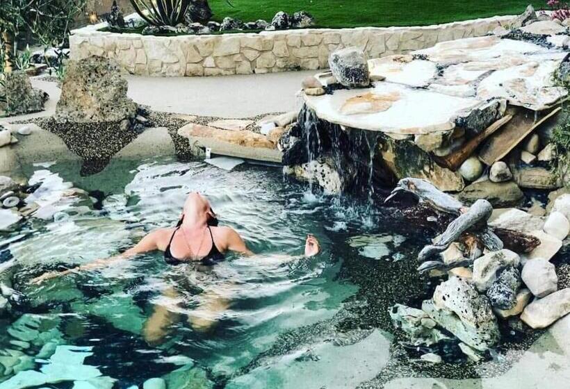 تختخواب و صبحانه La Casa Del Gelsomino