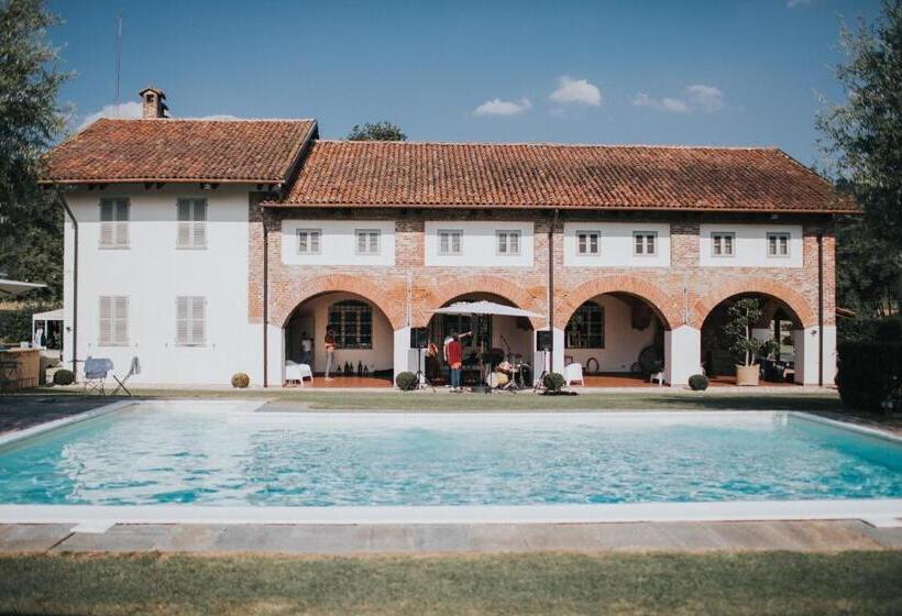 La Scuderia Charming Rooms B&b