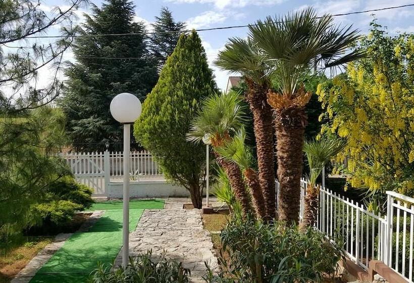 住宿加早餐  Le Mansarde