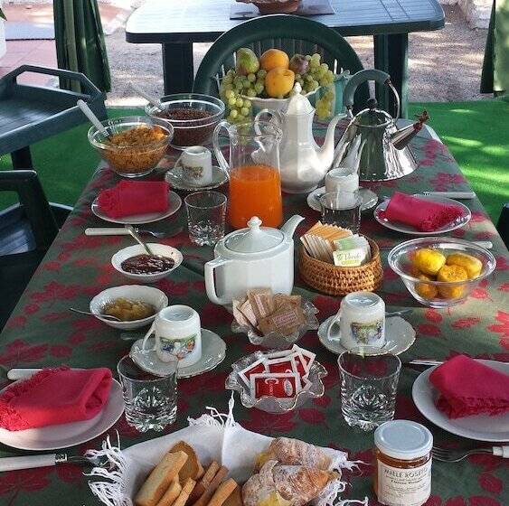 住宿加早餐  Le Mansarde