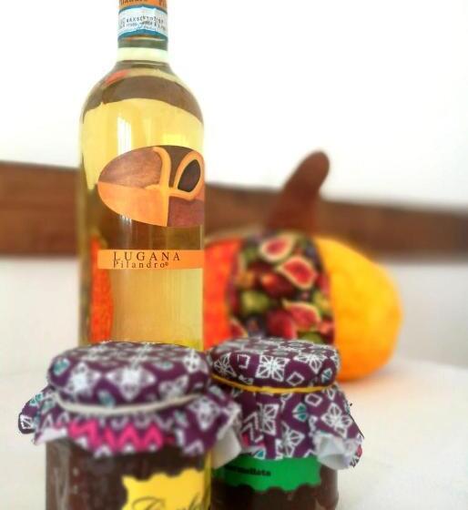 ベッドアンドブレックファースト Locanda Agnella