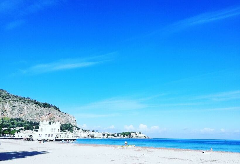 酒店 Palermo Stay Centro 120 Rodionoff & Eleganza E Facilità Di Accesso A Aeroporto E Spiaggia Mondello