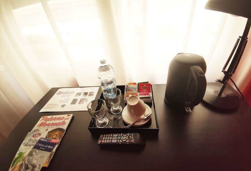 酒店 Palermo Stay Centro 120 Rodionoff & Eleganza E Facilità Di Accesso A Aeroporto E Spiaggia Mondello