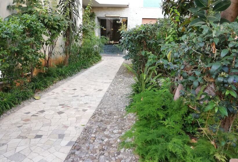 酒店 Palermo Stay Centro 120 Rodionoff & Eleganza E Facilità Di Accesso A Aeroporto E Spiaggia Mondello