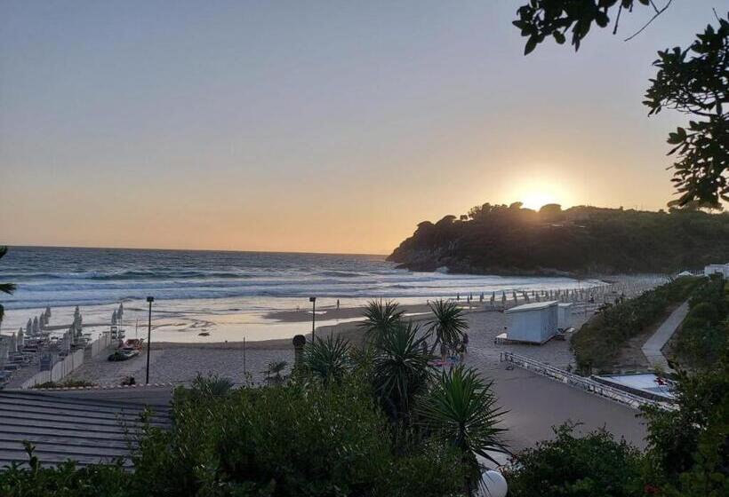 فندق Albergo Ristorante Bar Pizzeria La Lanterna