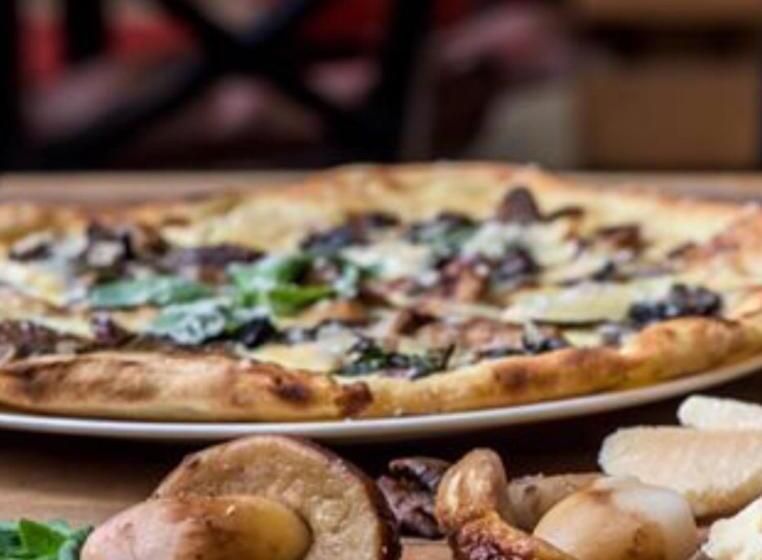 فندق Albergo Ristorante Bar Pizzeria La Lanterna