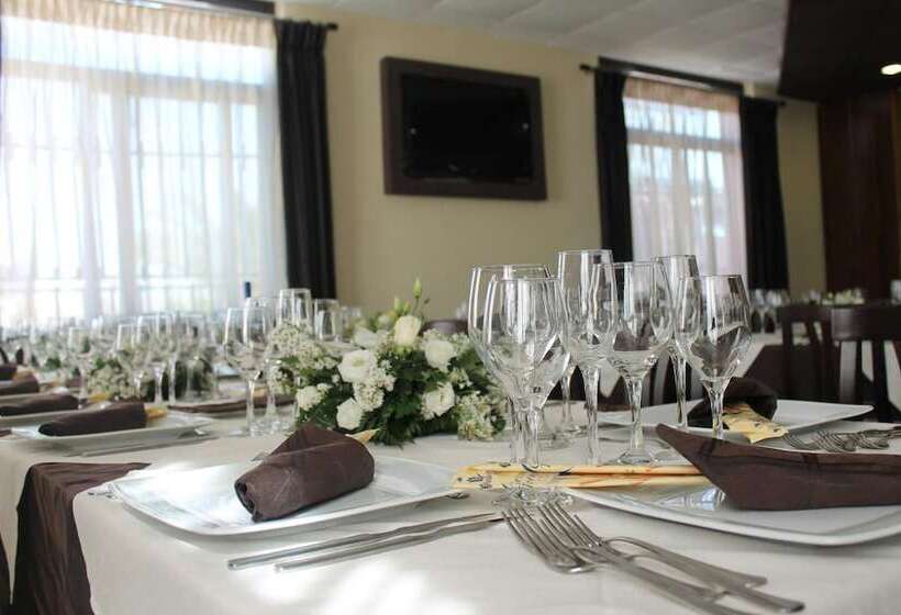 Отель El Sombrero