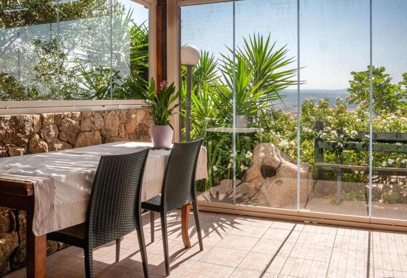 בית מלון כפרי Cuaddus E Tellas