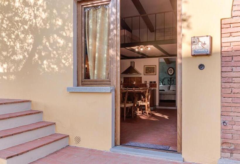 فندق ريفى Il Pintello   Lo Scricciolo