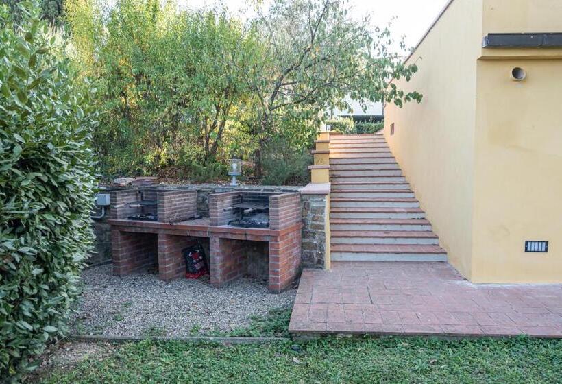 فندق ريفى Il Pintello   Lo Scricciolo