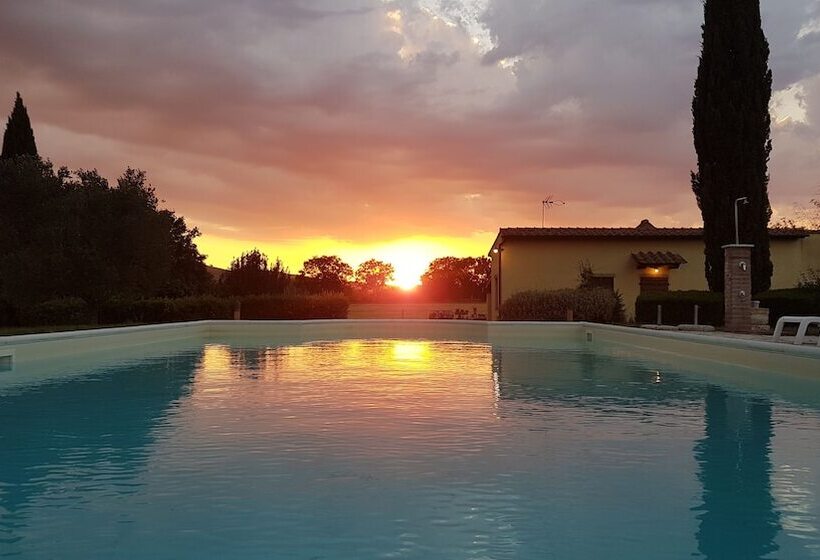 هتل روستایی Agriturismo Il Poderino