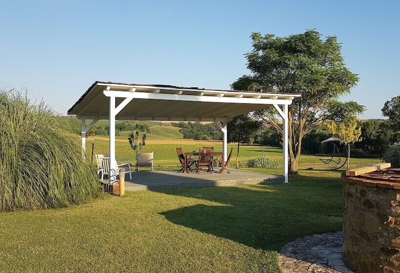 هتل روستایی Agriturismo Il Poderino