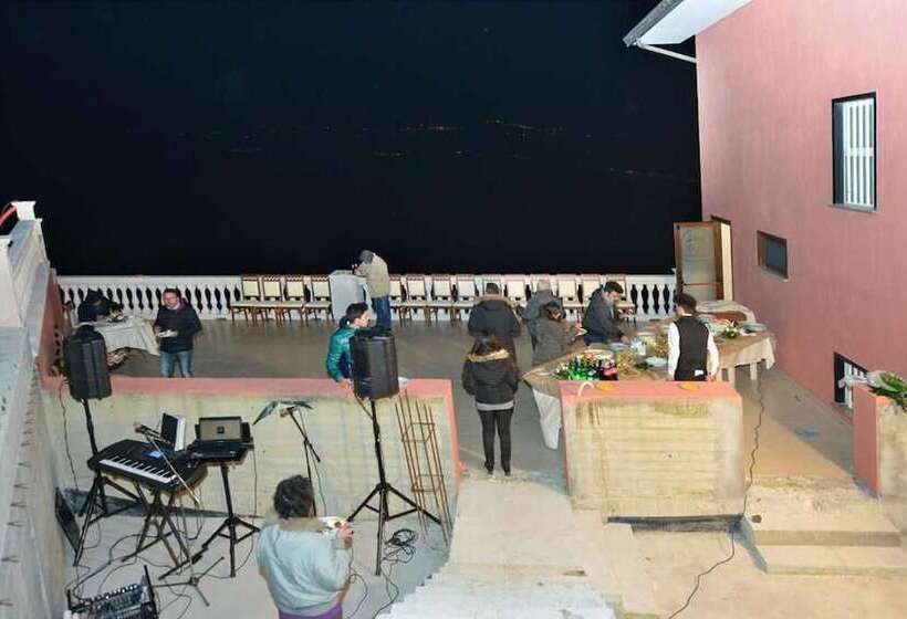 בית מלון כפרי Agriturismo La Fortezza