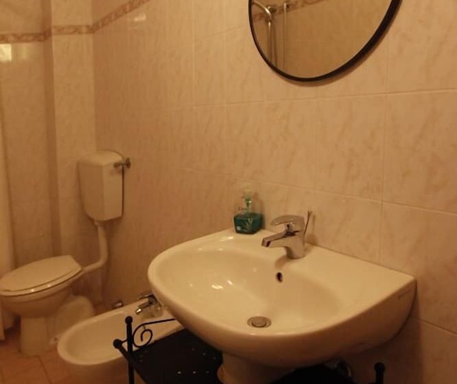 בית מלון כפרי Fattoria Albanese Labardi