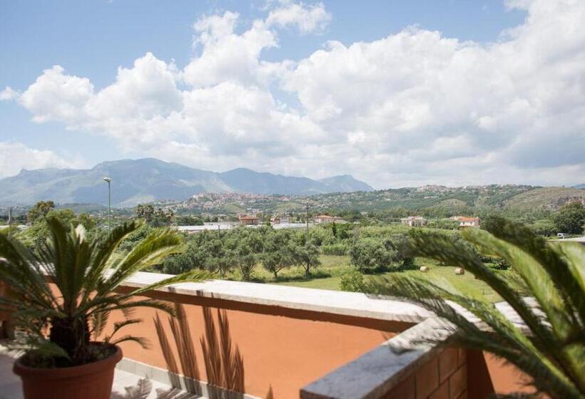 Il Postiglione Hotel   Sala Ricevimenti Minturno