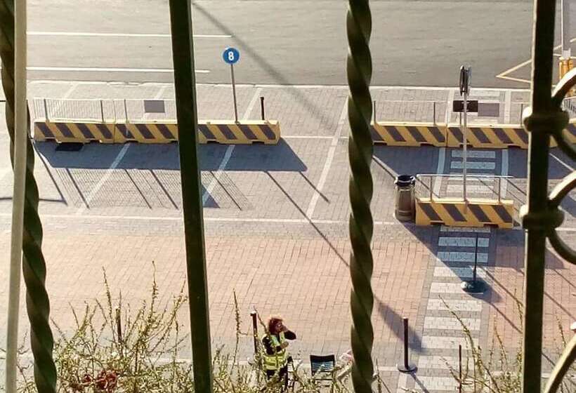 ペンション Hallo Porto Cv