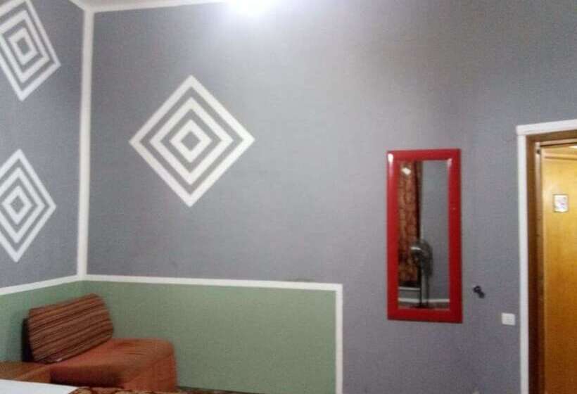 ペンション Hallo Porto Cv