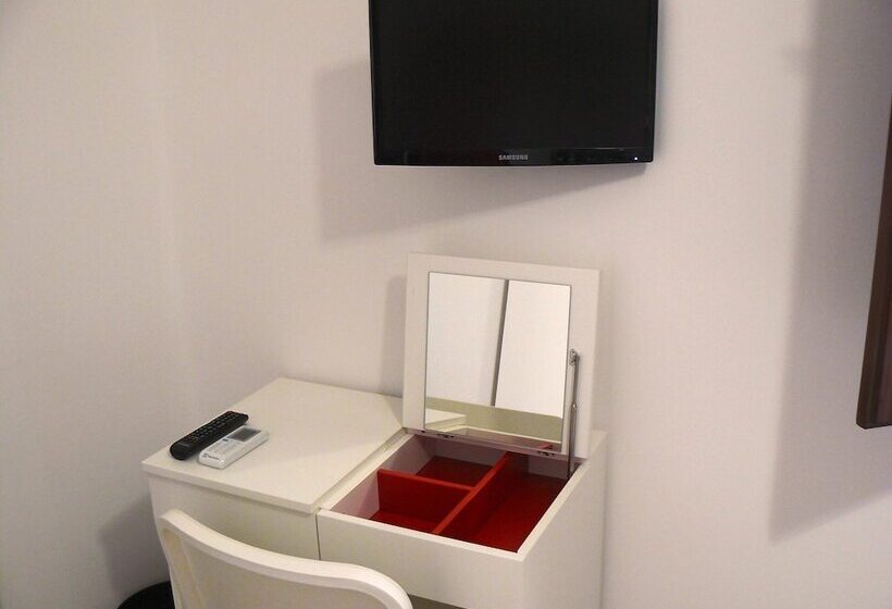 פנסיון La Viuzza