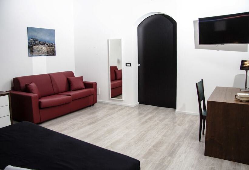 پانسیون Pica Pica