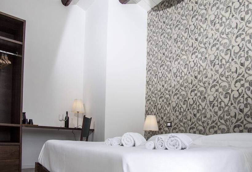 پانسیون Pica Pica