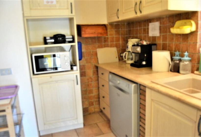 Пансион Villa Belvedere Lago Pergusa