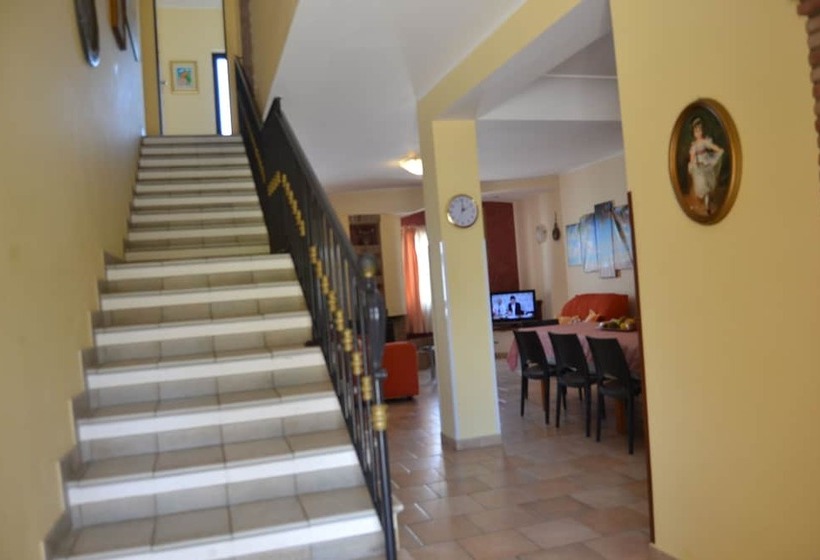 Пансион Villa Belvedere Lago Pergusa