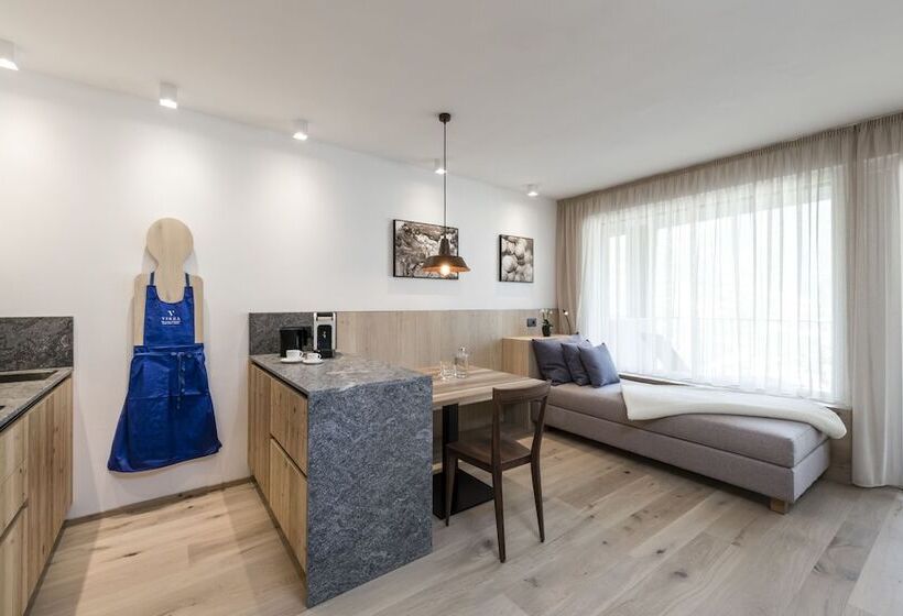 Vinea Suites & Apartments