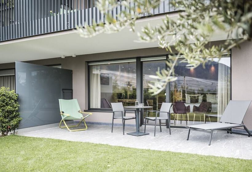 Vinea Suites & Apartments