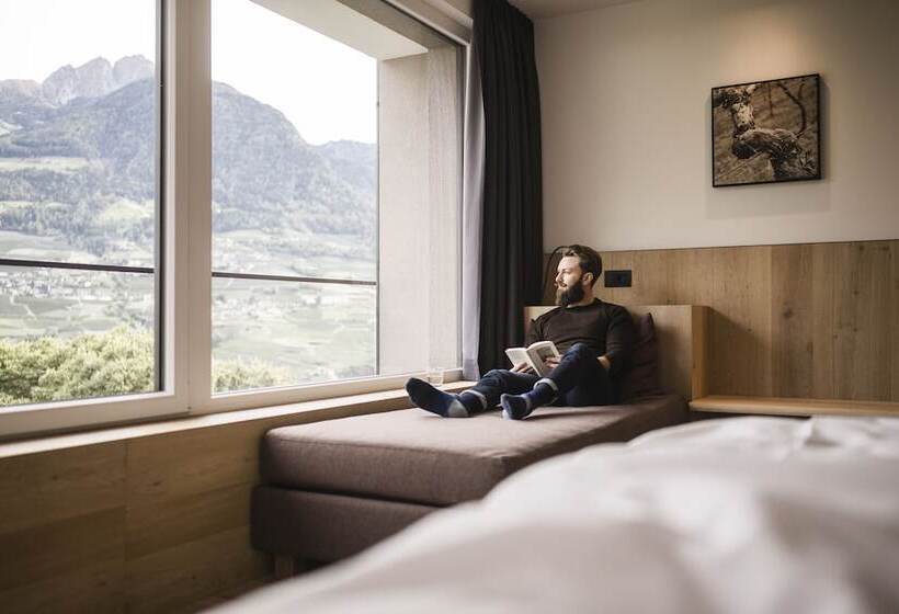 Vinea Suites & Apartments