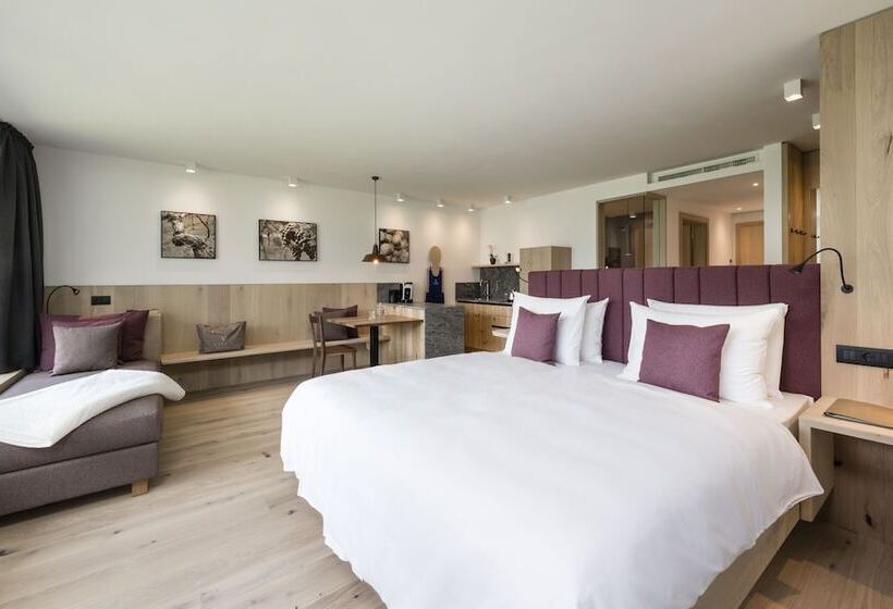 Vinea Suites & Apartments