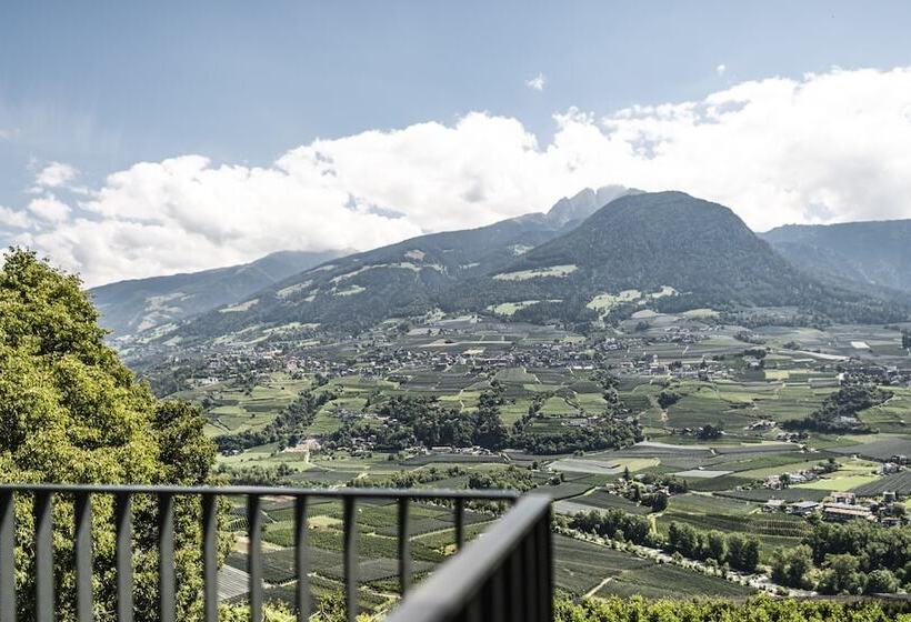 Vinea Suites & Apartments