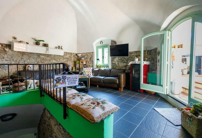 Arvé Castelbianco   B&b E Appartamento
