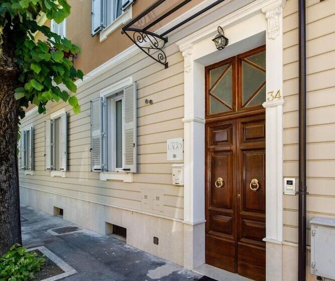 تختخواب و صبحانه C Era Un Lago