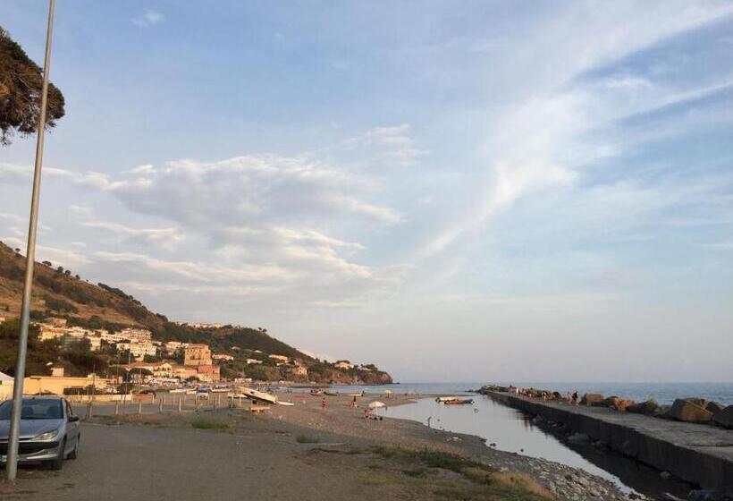 مبيت وإفطار L Oasi Di Giorgia