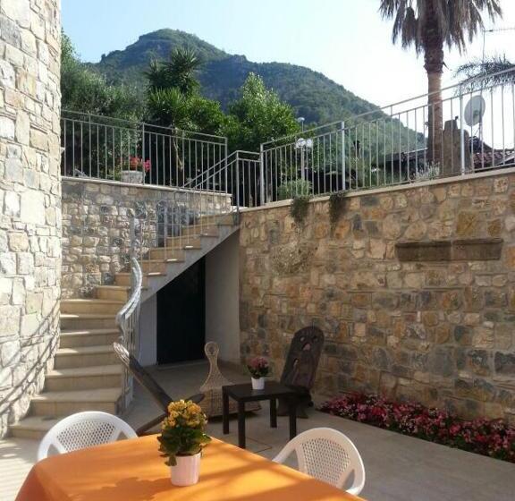 مبيت وإفطار Villa Le Favole