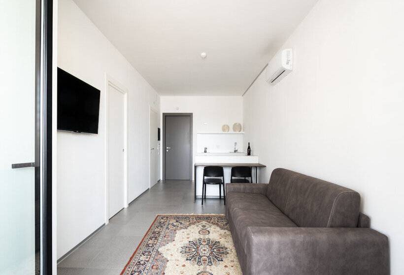 Alkamuri Posh Hotel E Spa